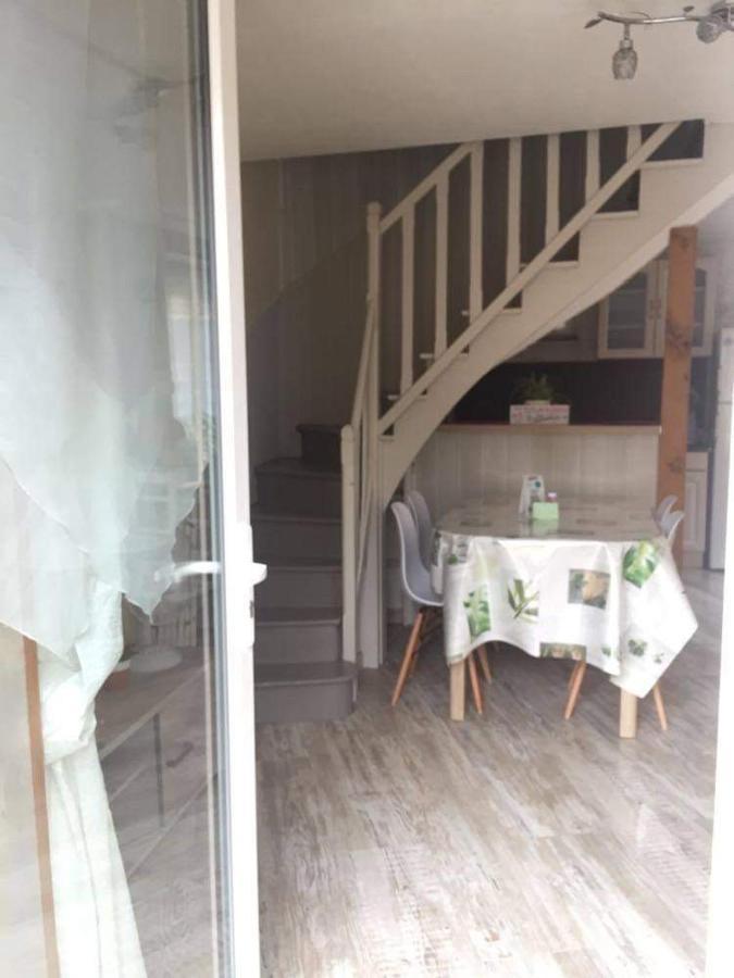 Petite Maison Au Coeur De L Auvergne Jumeaux Dış mekan fotoğraf
