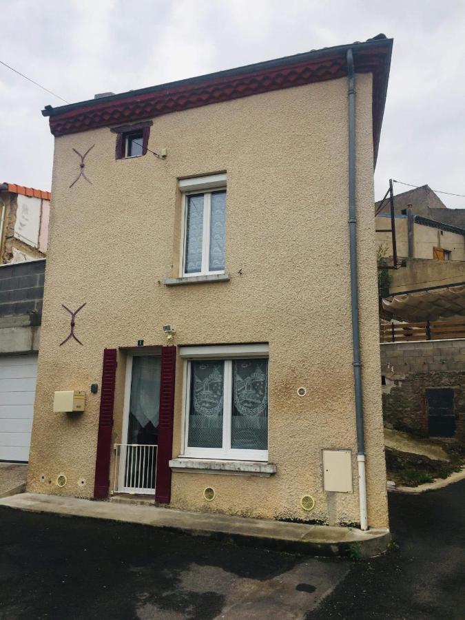 Petite Maison Au Coeur De L Auvergne Jumeaux Dış mekan fotoğraf